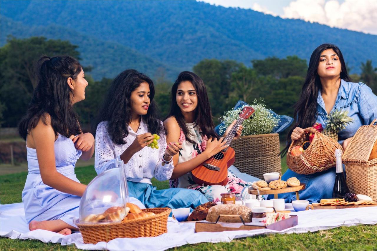 Avana Resort Mettuppālaiyam Esterno foto